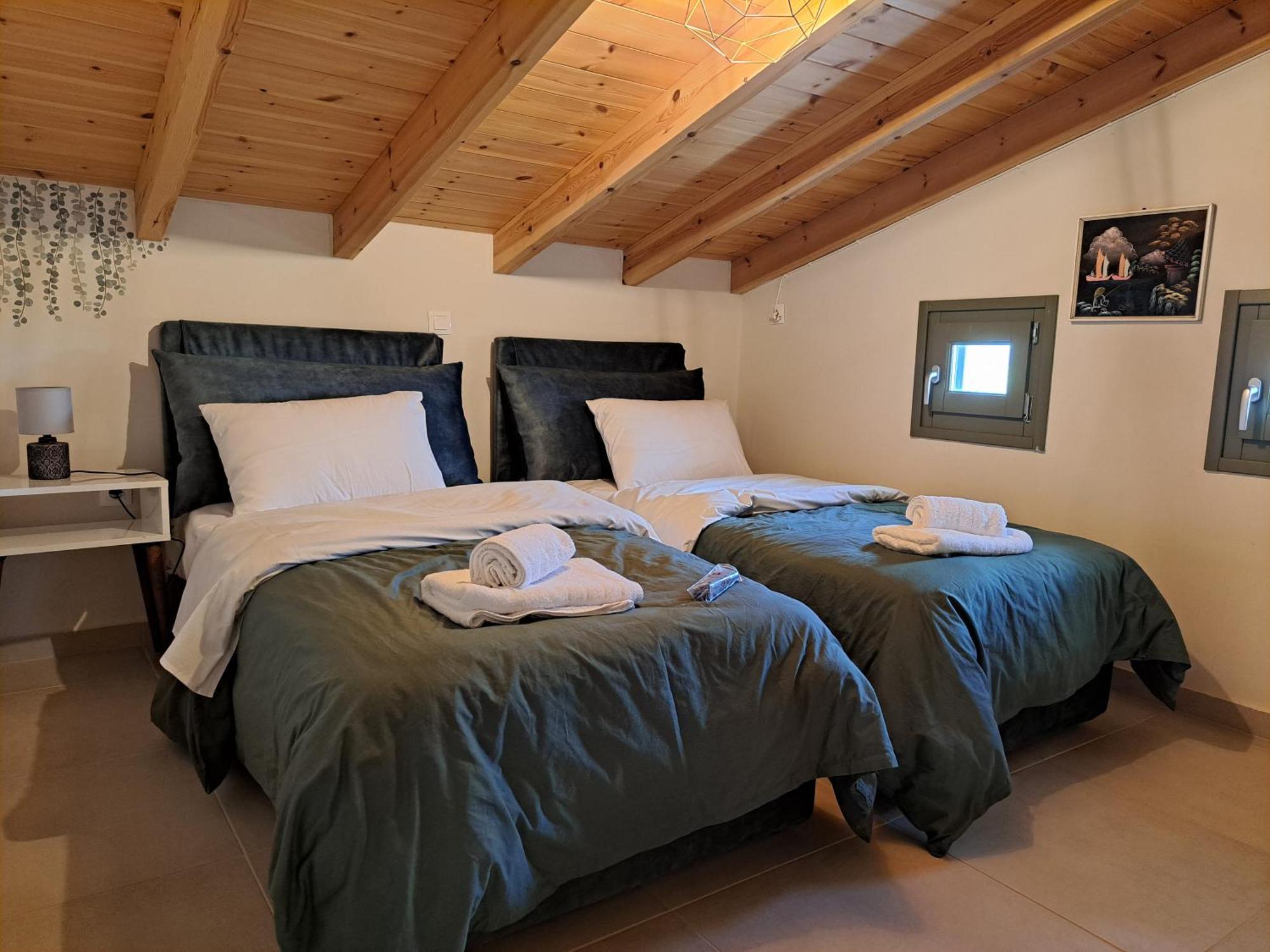 La Familia Luxury Private Maisonettes Near The Sea Гитион Номер фото